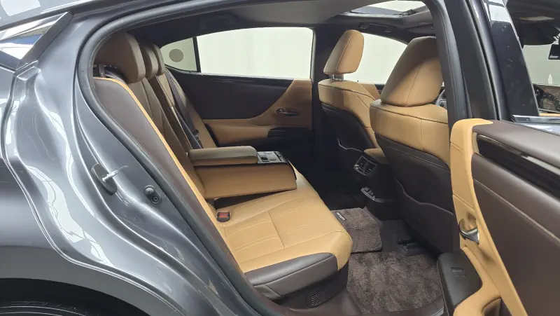 Lexus ES300h