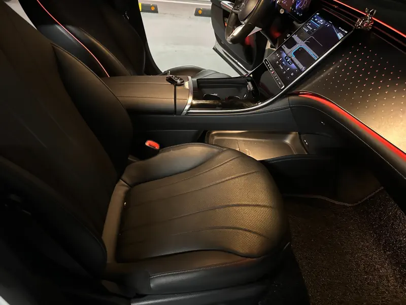 Mercedes-Benz EQE