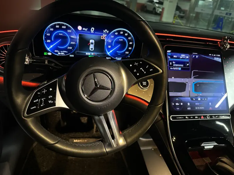 Mercedes-Benz EQE