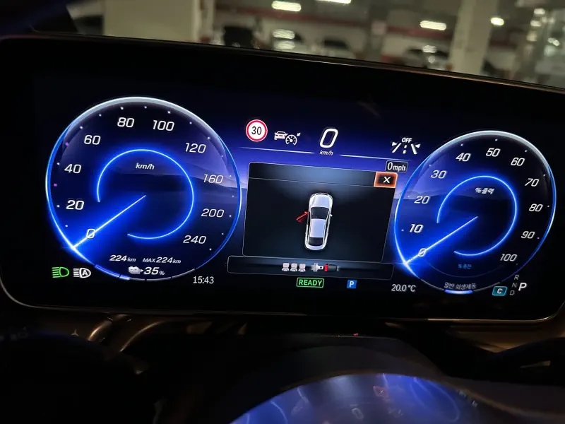 Mercedes-Benz EQE