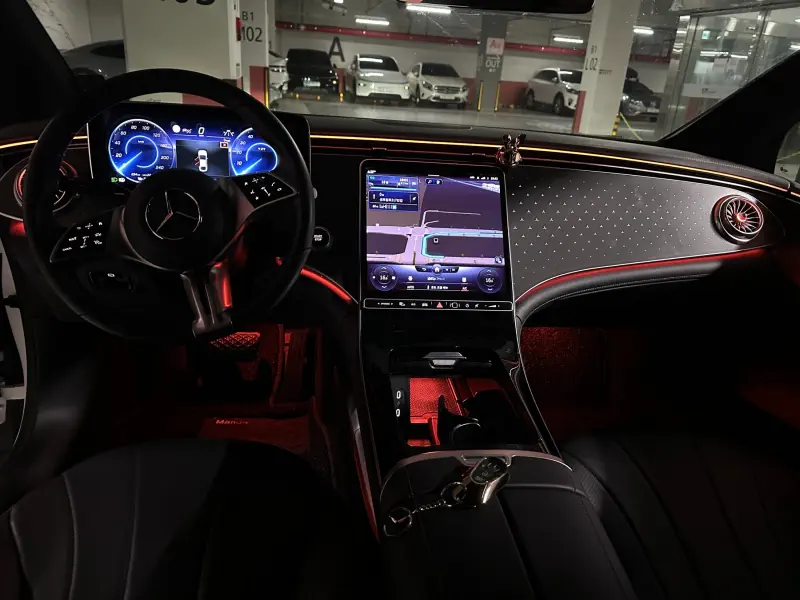 Mercedes-Benz EQE