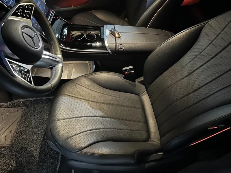 Mercedes-Benz EQE