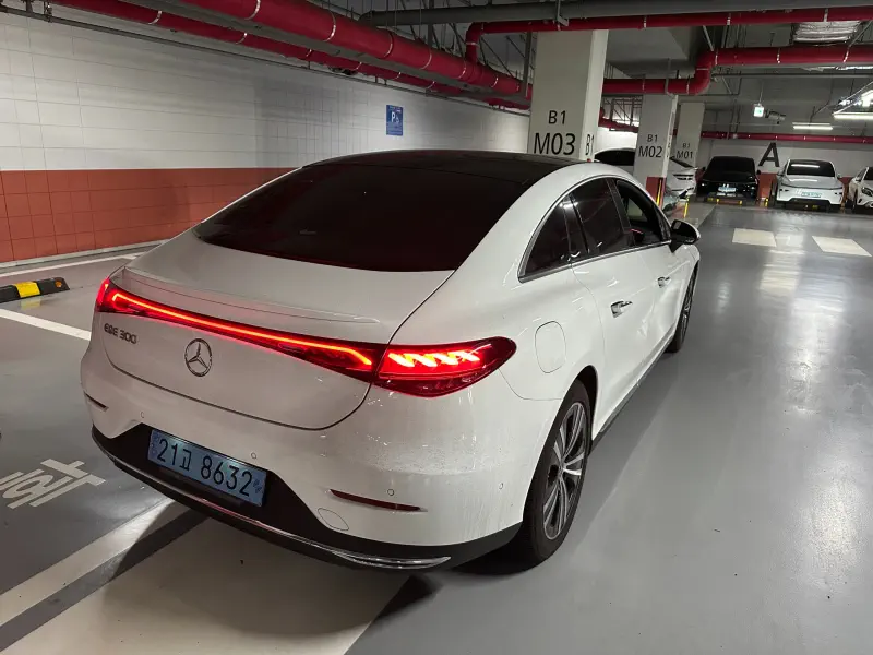 Mercedes-Benz EQE