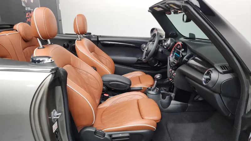 MINI Cabrio