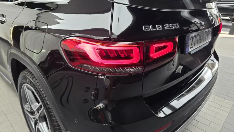 Mercedes-Benz GLB-Class