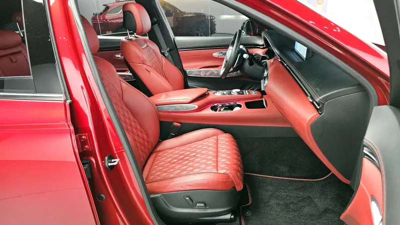 Genesis GV70