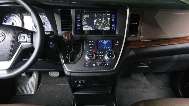 Toyota Sienna