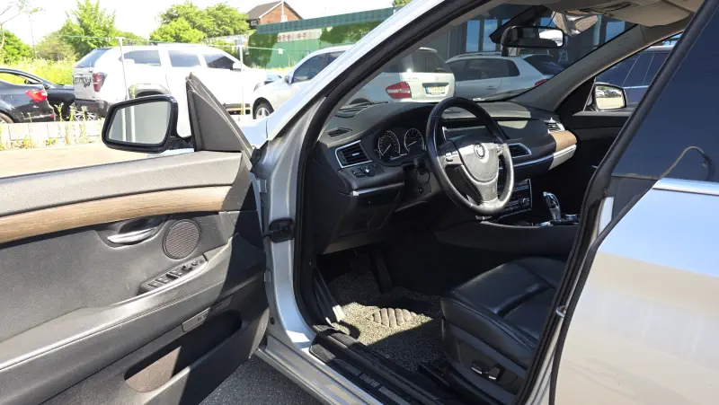 BMW 5-Series Gran Turismo