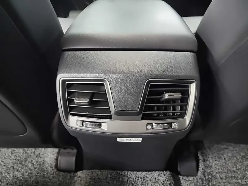 SsangYong Rexton Sports Khan
