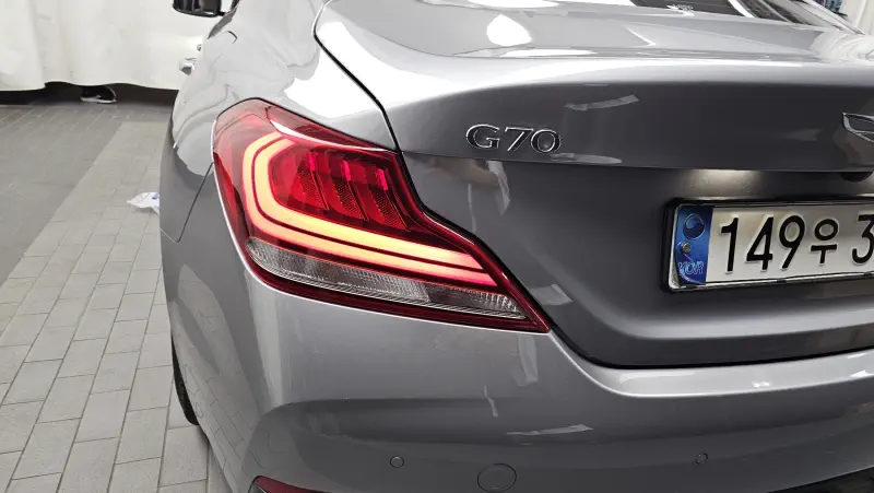 Genesis G70