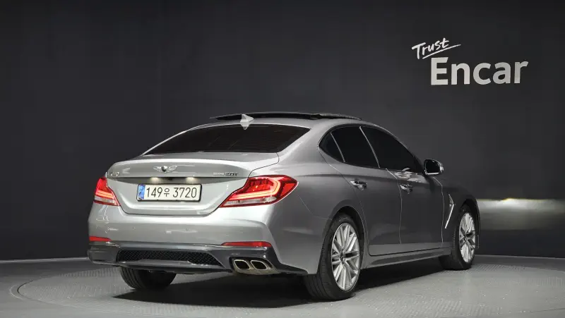 Genesis G70