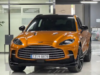 Aston Martin DBX