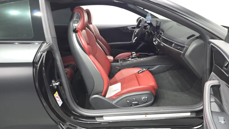 Audi S5