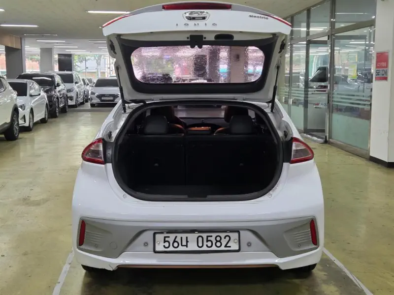 Hyundai Ioniq