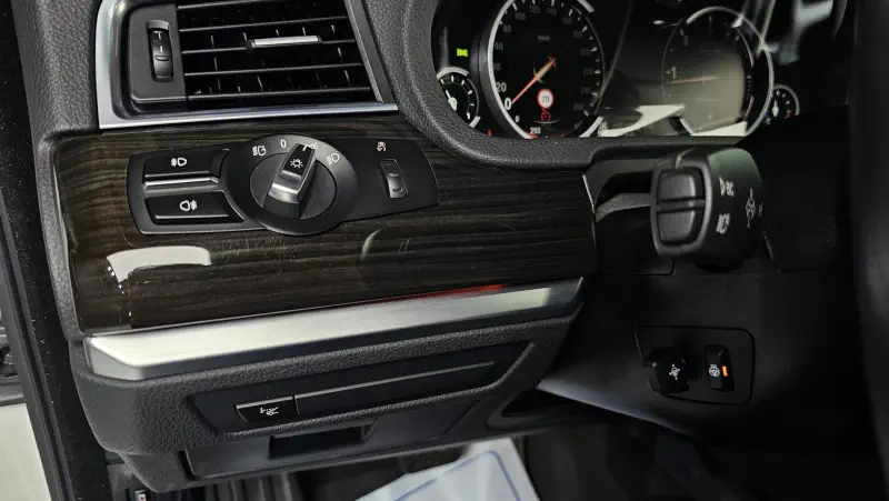 BMW 5-Series Gran Turismo