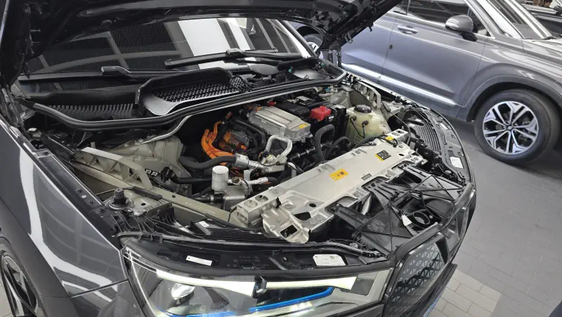 BMW iX