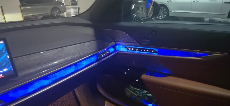 BMW i7