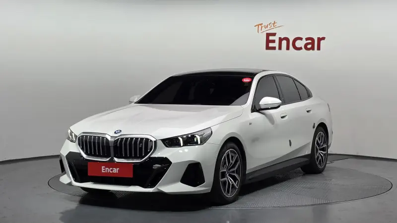 BMW i5
