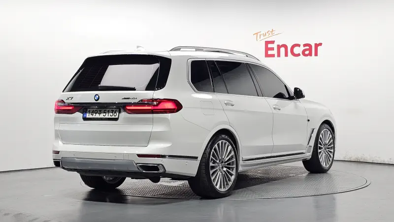BMW X7