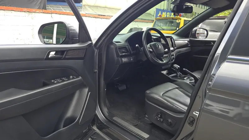 SsangYong Rexton Sports