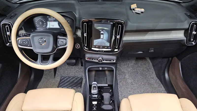 Volvo XC40