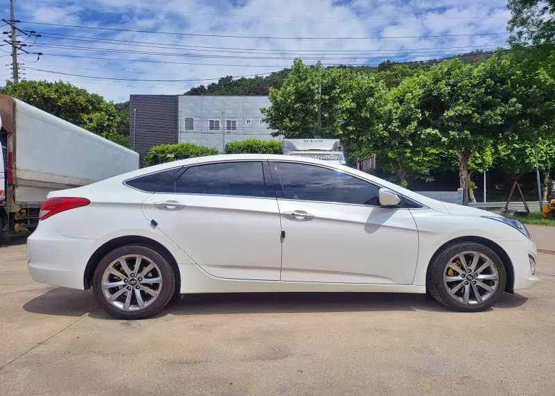 Hyundai I40