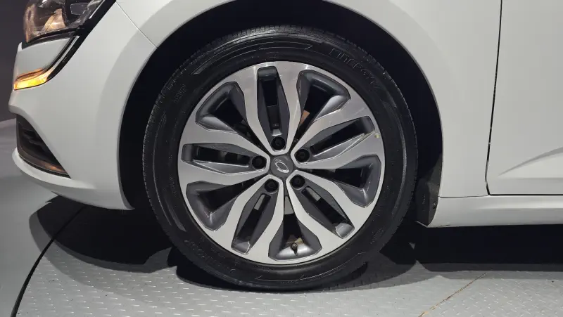 Renault Samsung SM6