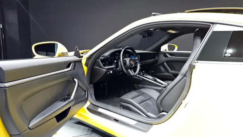 Porsche 911