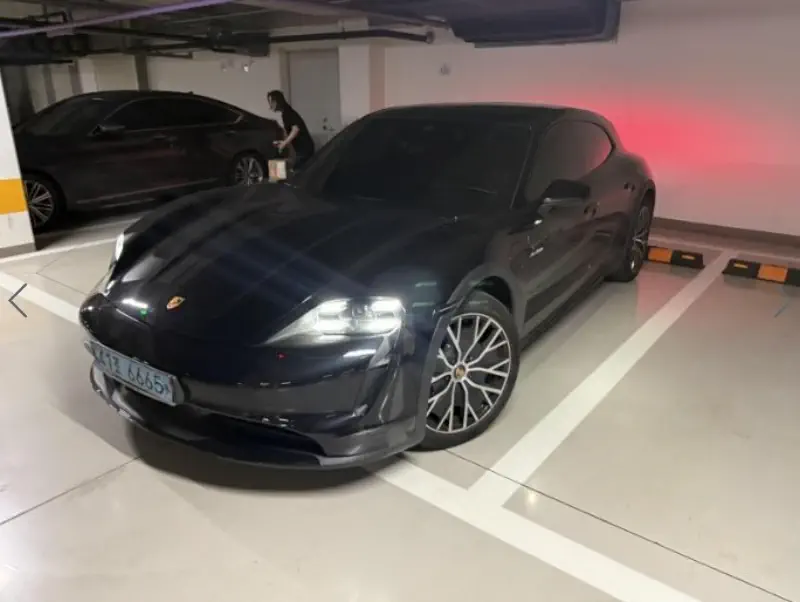 Porsche Taycan