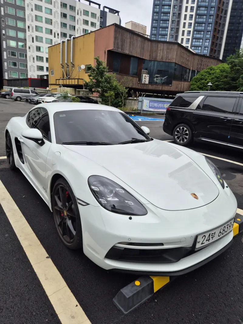 Porsche Cayman