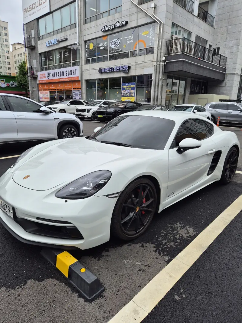 Porsche Cayman