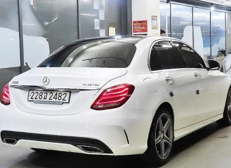 Mercedes-Benz C-Class