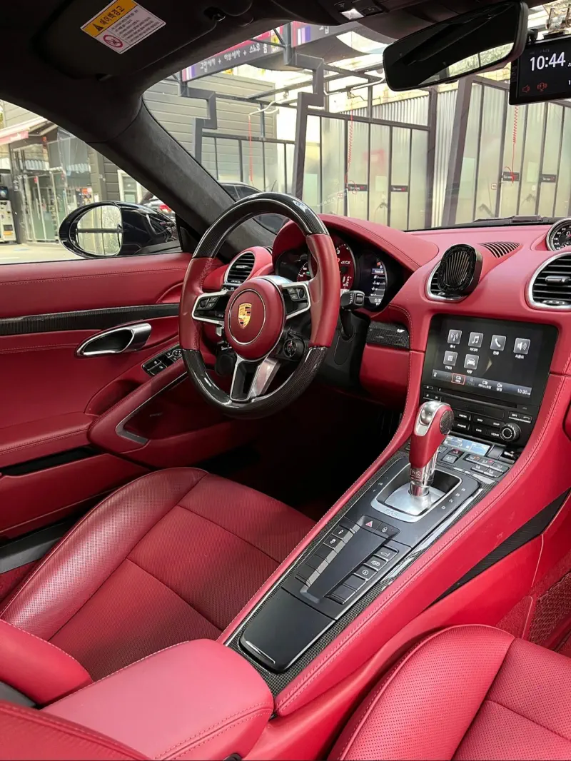 Porsche Cayman