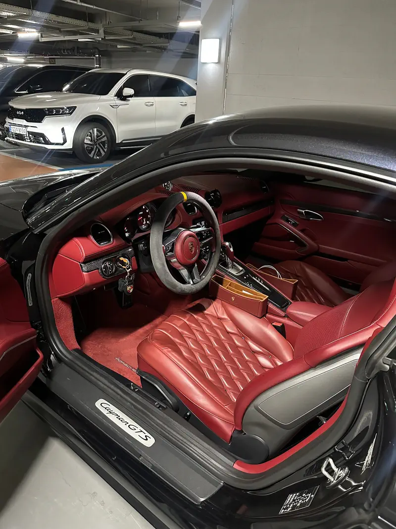 Porsche Cayman
