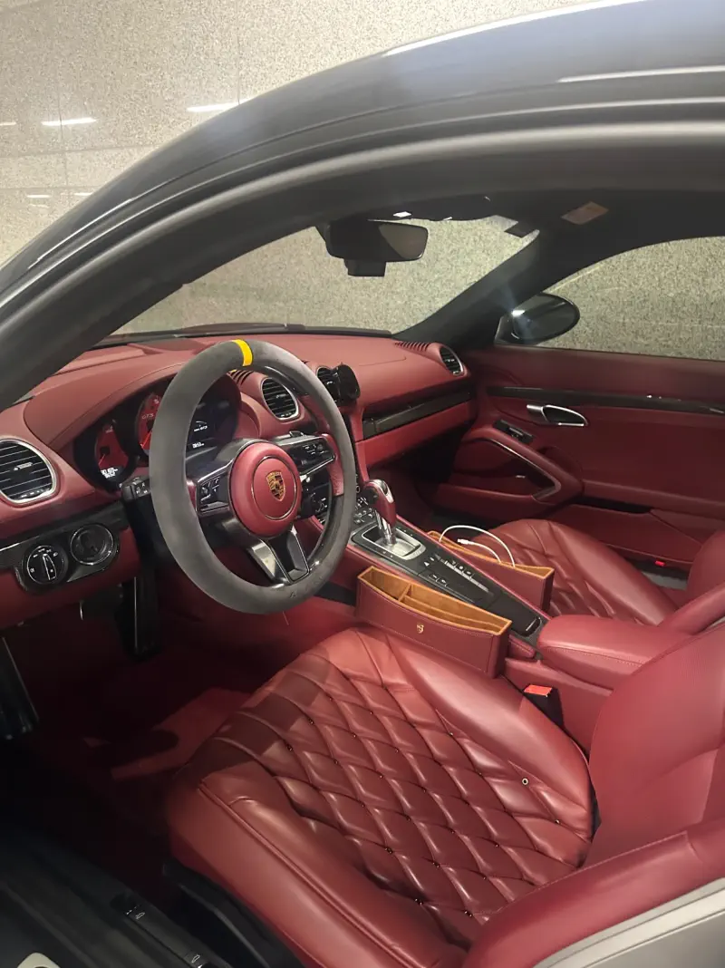 Porsche Cayman
