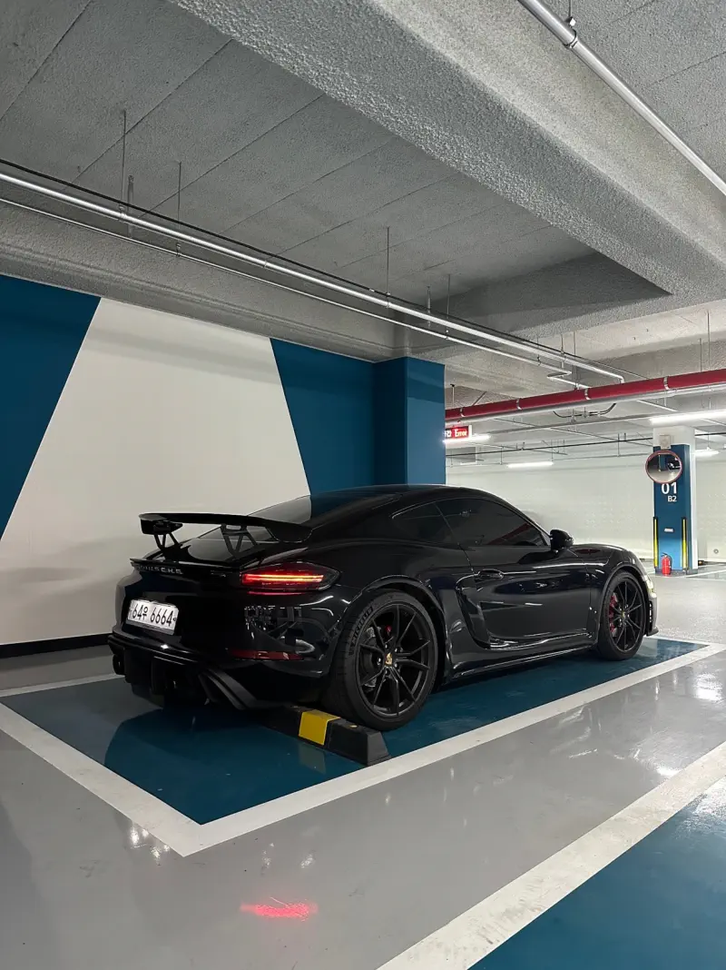 Porsche Cayman