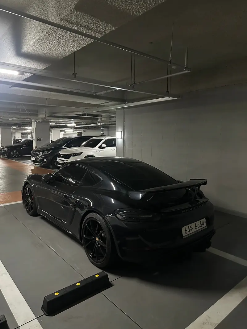 Porsche Cayman