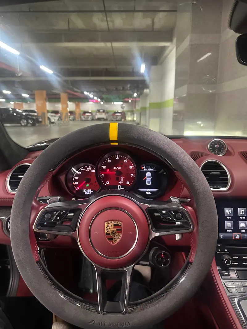 Porsche Cayman