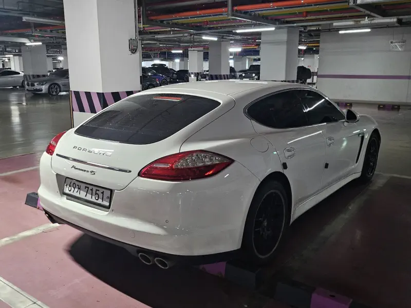 Porsche Panamera