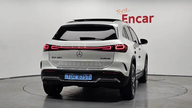 Mercedes-Benz EQA