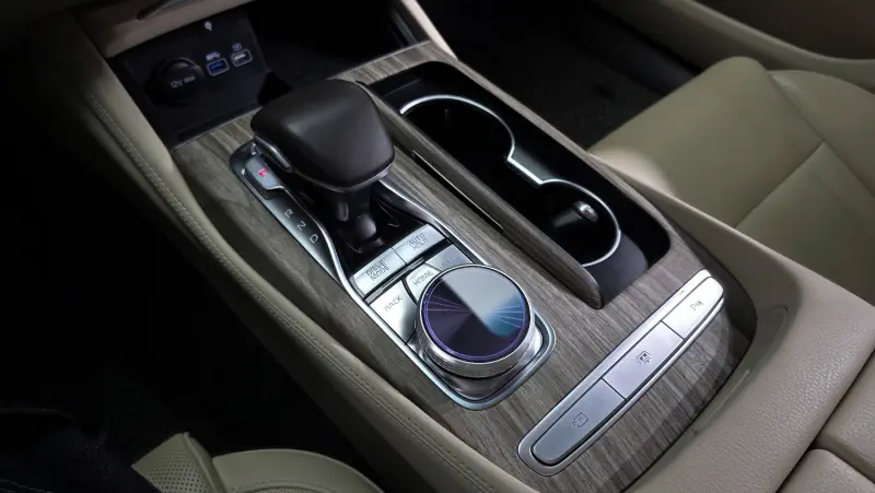 Kia K9