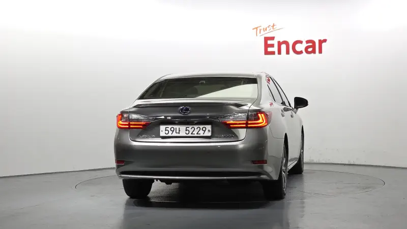 Lexus ES300h