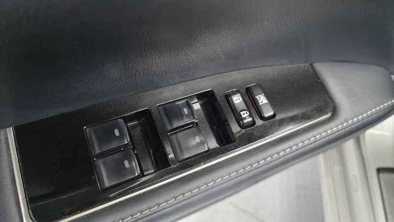 Lexus ES300h