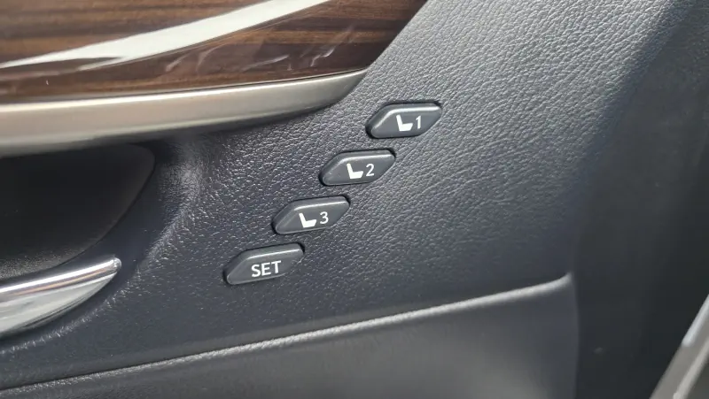 Lexus ES300h