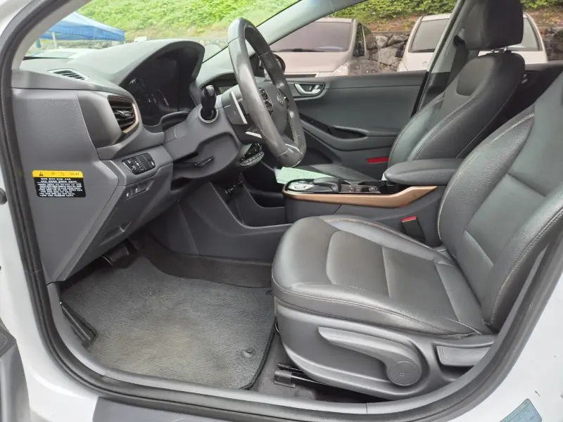 Hyundai Ioniq