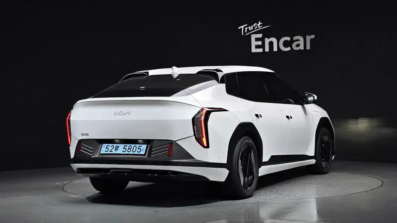 Kia EV4