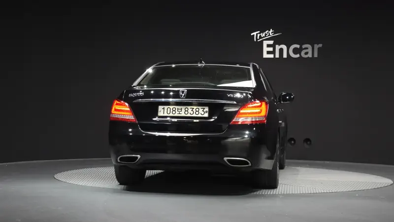 Hyundai Equus