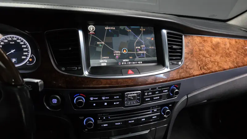 Hyundai Equus