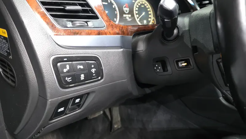 Hyundai Equus