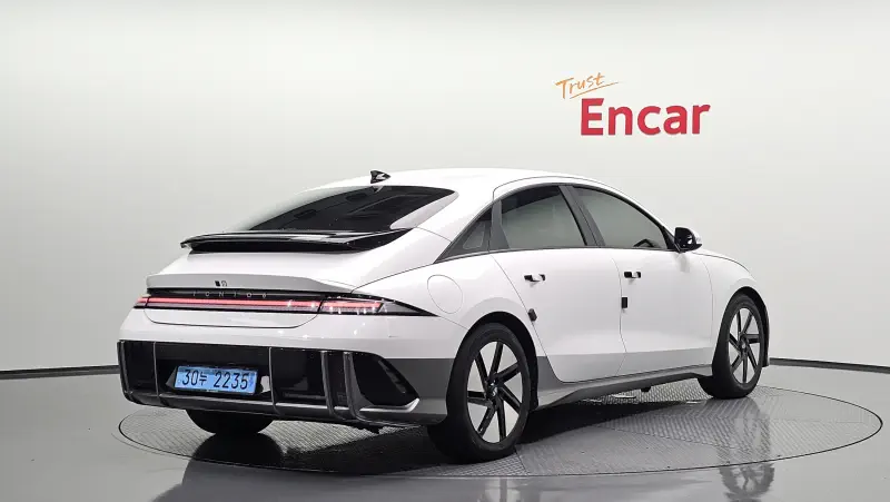 Hyundai Ioniq 6